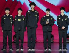 MK-Rookie爆冷击败德国队，赛况扑朔迷离引爆全场！的简单介绍