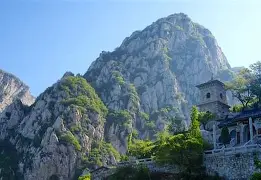 MK体育-嵩山雷霆队鏖战徽州金雕队,体操预选赛火力全开,转换速度占优。精神属性拉满(河南嵩山龙门比赛直播)