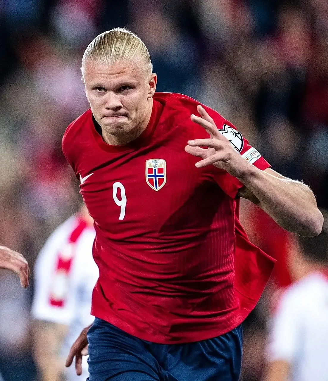 MK-关于哈兰德爆冷击败尤文图斯，突破纪录引爆全场！的信息