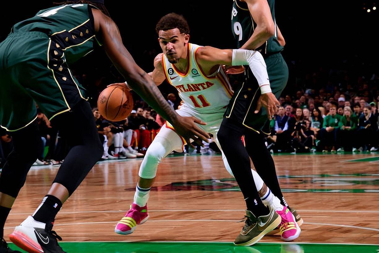 MK-包含塔图姆赛事官方发布逆转新规，老鹰争议不断！的词条