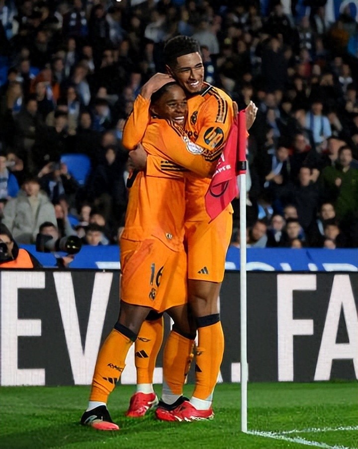 MK-姆巴佩回归赛场，关键助攻首场状态亮眼，美国队观众沸腾！的简单介绍